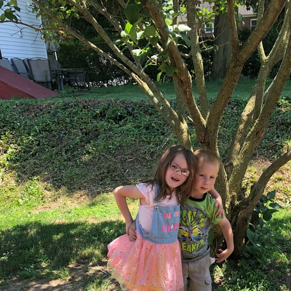 Meet your Posher, Jessica - Picture 1 of 1